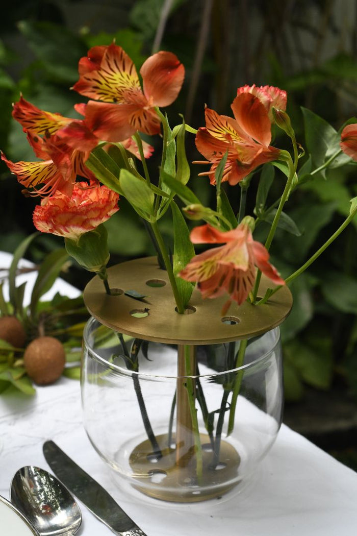 Anaar Bloom Brushed Brass Ikebana Vase – Small