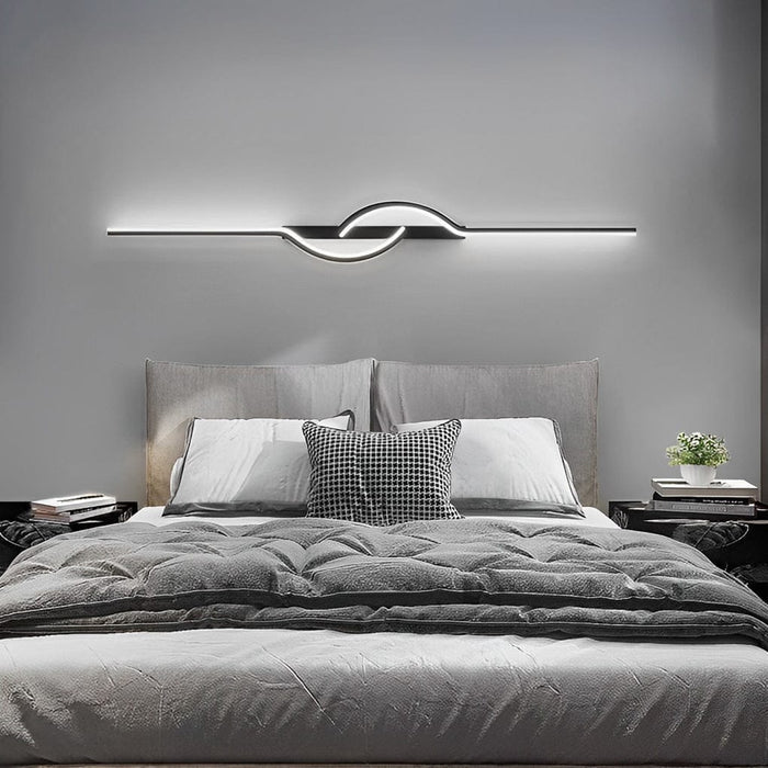 Curved Linear LED Wall Sconce Aluminum Silicone Dimmable 5 Sizes Black | NordaLight