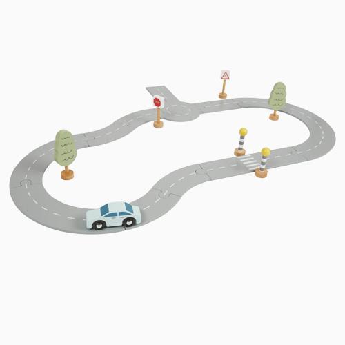 Great Little Trading Co. – Wooden Road Track with Accessories