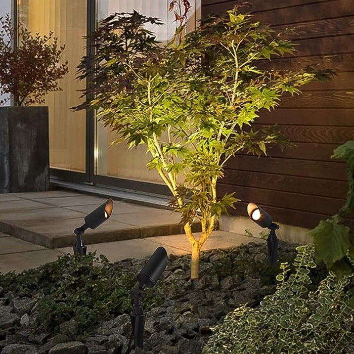 Hardwired LED Outdoor Landscape Spotlight 7W Adjustable Die-Cast Aluminum IP54 Ground Spike 110-240V | NordaLight