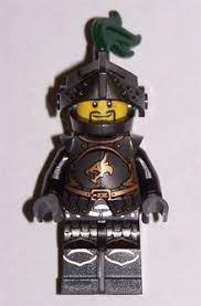 Kingdoms - Dragon Knight Armor with Chain, Helmet with Visor, Beard