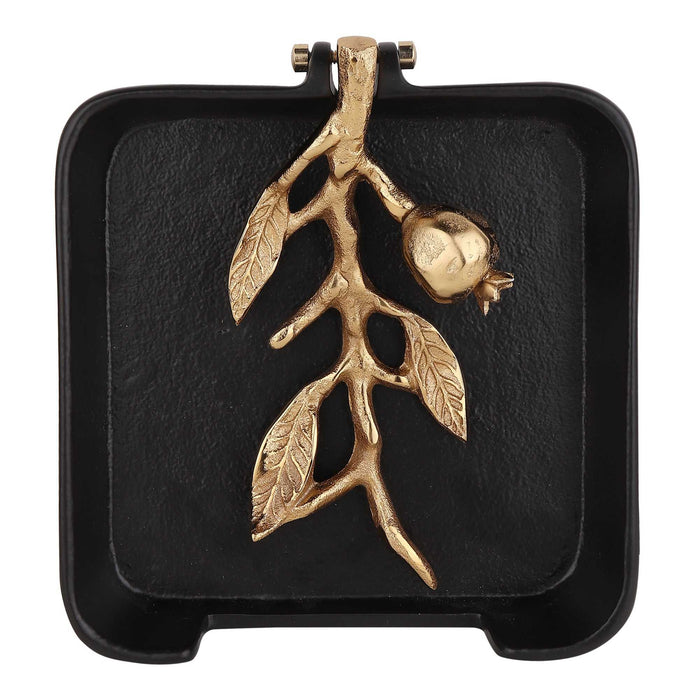 Leafy Black Gold Tissue Holder – Elegant Nature Décor