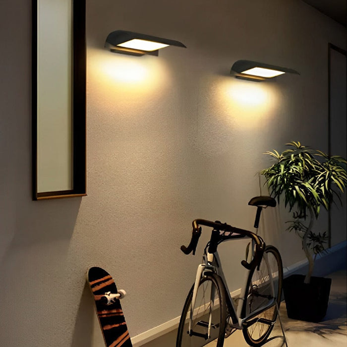 Modern Curved Visor Down-Light Aluminum PC Outdoor Wall Sconce Black IP65 85-265V 2 Sizes Garden Yard | NordaLight