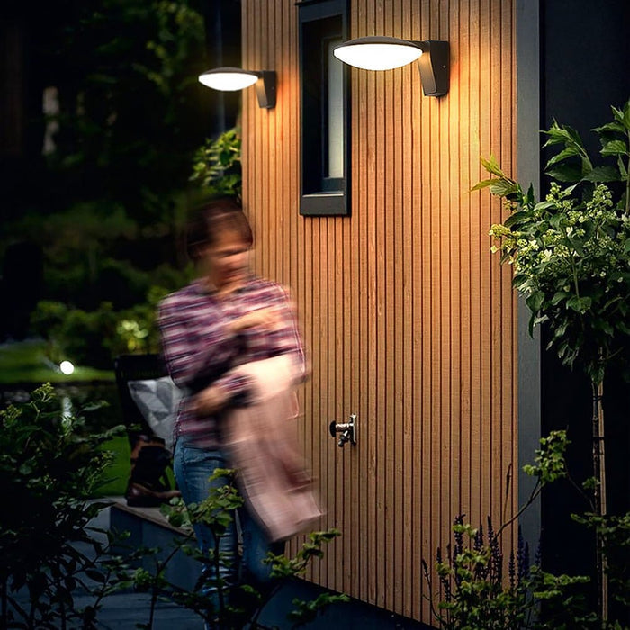 Modern Minimalist Circular Outdoor Wall Sconce Solar or Hardwired LED 3000K | NordaLight