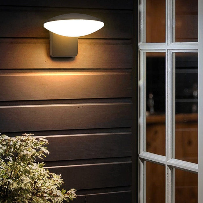 Modern Minimalist Circular Outdoor Wall Sconce Solar or Hardwired LED 3000K | NordaLight