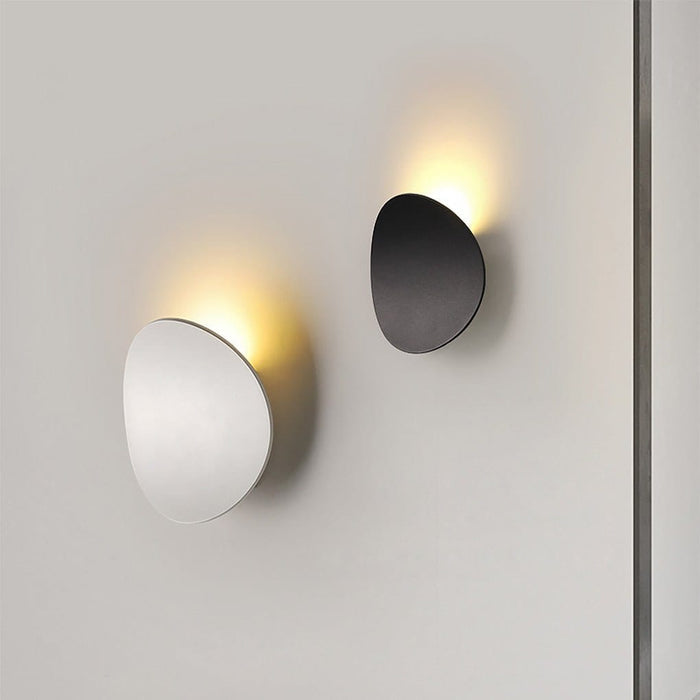 Modern Round Disc LED Wall Sconce Backlit Aluminum Bedroom Hallway Living Room Black White | NordaLight
