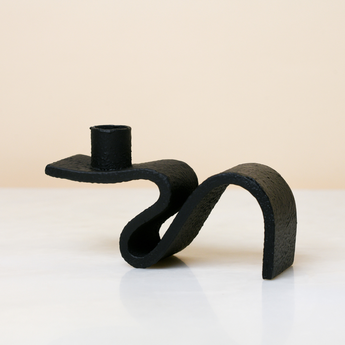 Nastro Wave Iron Single Taper Candle Holder – Matte Black