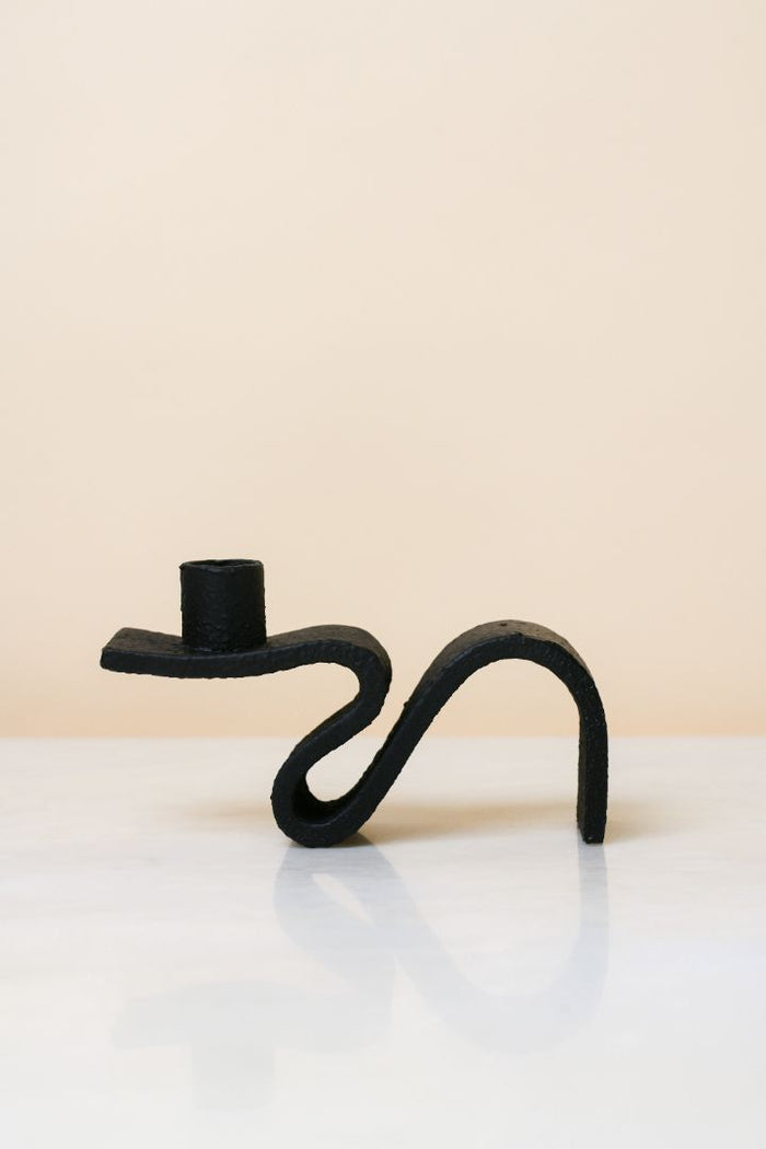 Nastro Wave Iron Single Taper Candle Holder – Matte Black