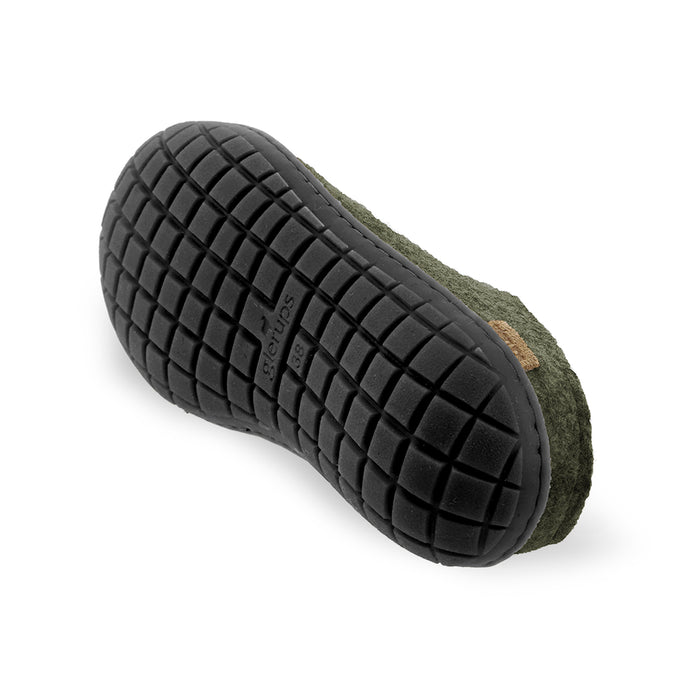 Slip-on with natural rubber sole - black - Forest