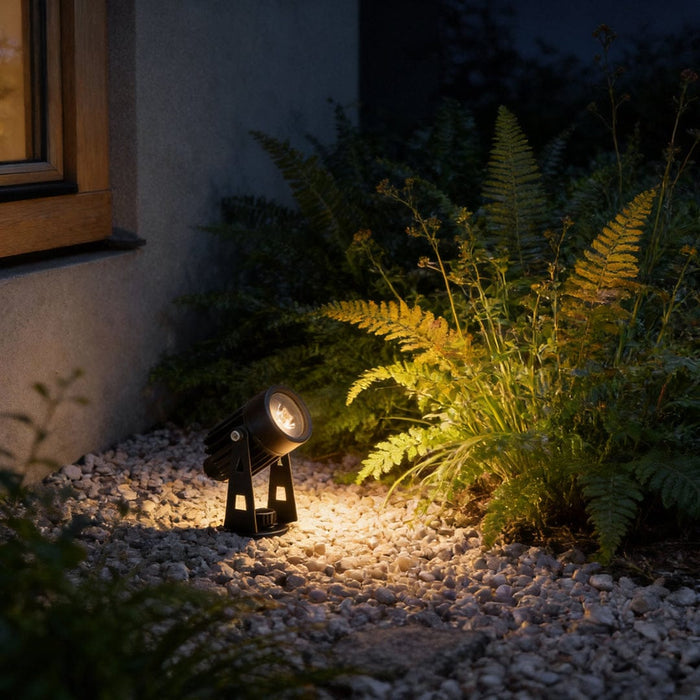 Solar Landscape Spotlight 2-Light 4-Light 270° Adjustable Die-Cast Aluminum Dual CCT IP54 Dusk-to-Dawn | NordaLight