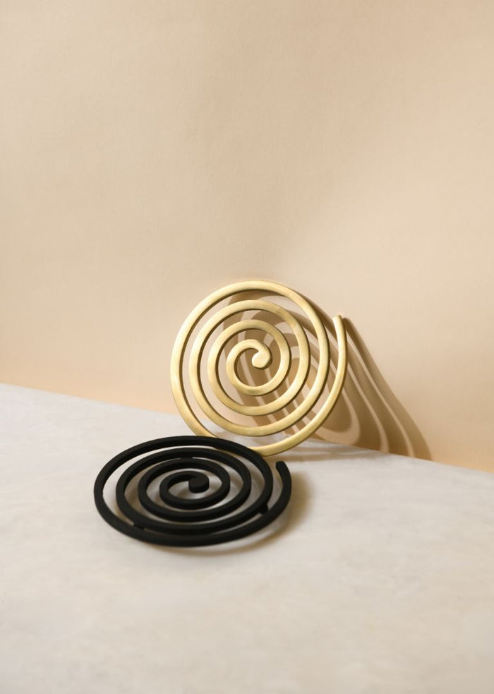 Spirale Concentric Coil Trivet – Burnished Brass