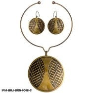 "Zingara Dexterity: Handcrafted Brass Necklace & Earrings with Geometric Design"